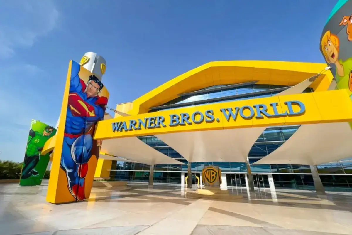 Abu Dhabi City Tour + Warner Bros World - Dubai Tours